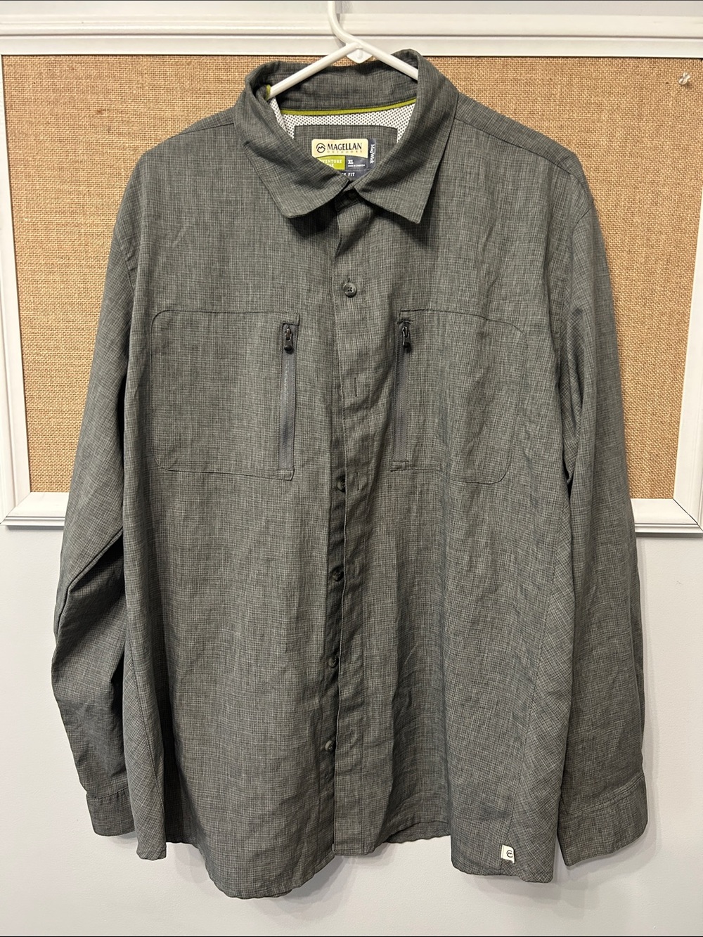 Magellan Outdoors Men's Heather Gray Lightweight Shirt